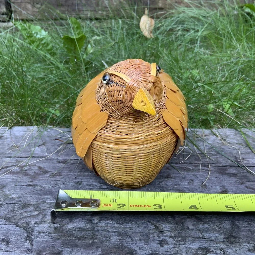 Vintage Wicker Woven Bird Quail‎ Chinese Basket Base And Lid Kitsch Folk Art